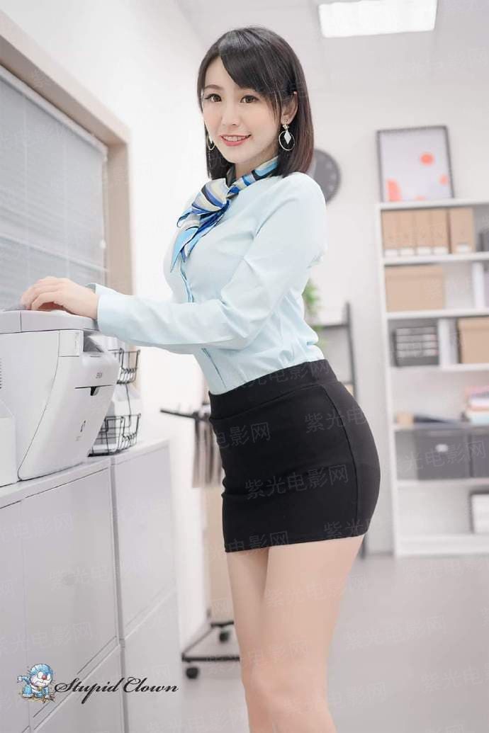 穿长筒靴的猫