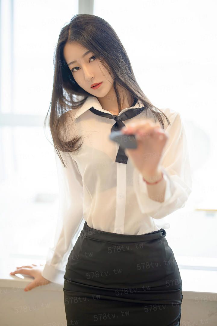 倾城十月